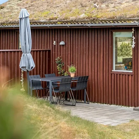 Thorgny - 1km From The Sea By Interhome *