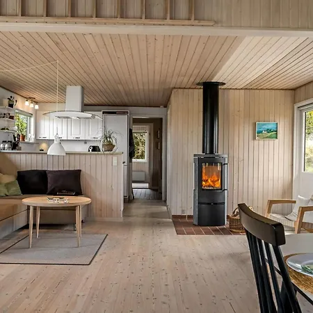 Thorgny - 1km From The Sea By Interhome Holiday home Pandrup